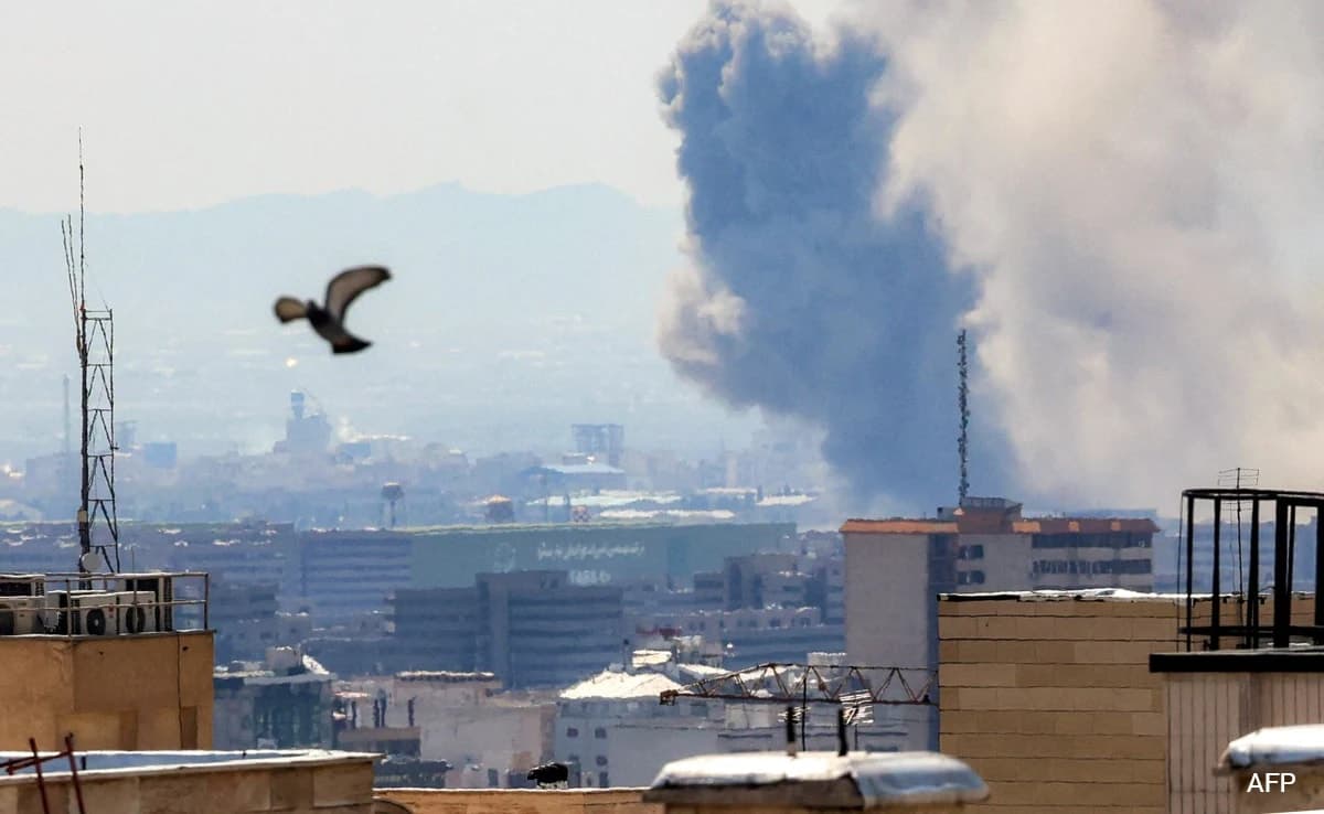 Trump JD Vance ko Iran talks ke liye Pakistan bhejenge, White House ne kya kaha